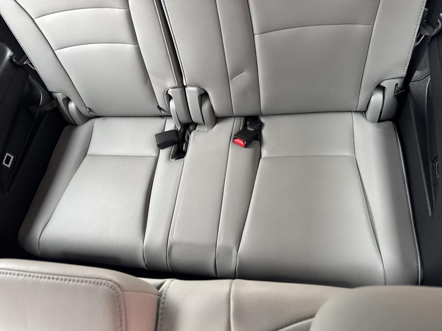2019 Honda Pilot EX-L w/Navi & RES AWD photo