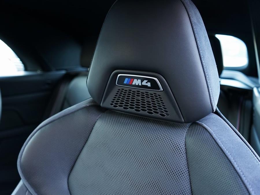 2022 BMW M4 Competition photo
