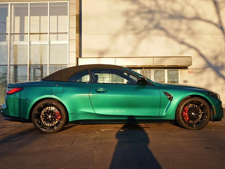 2022 BMW M4 Competition photo