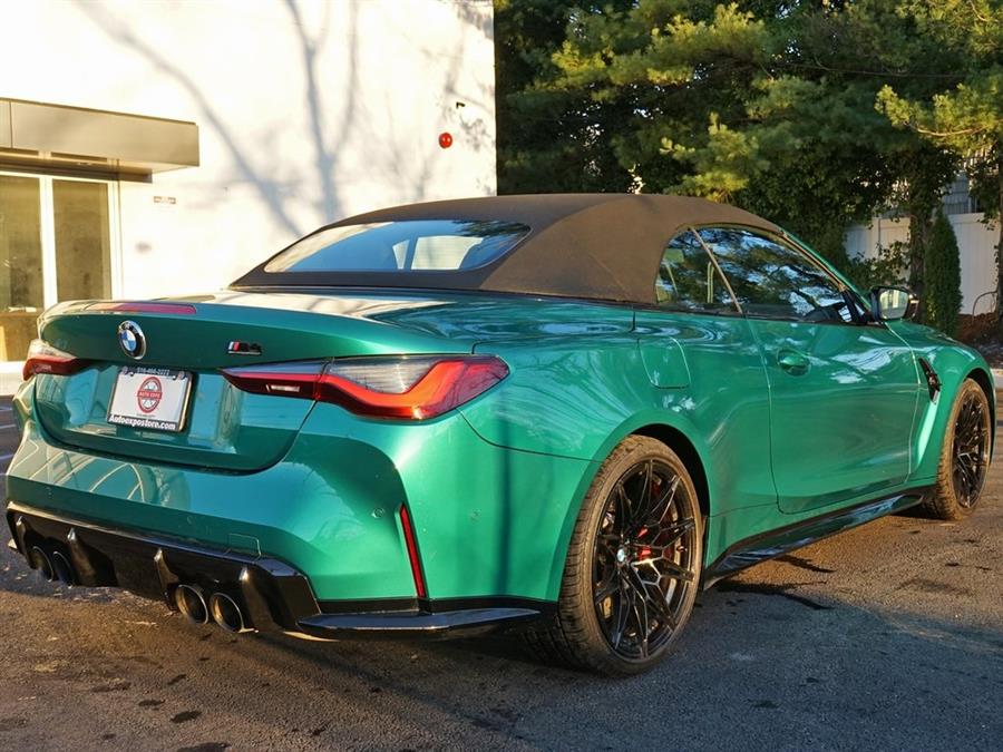 2022 BMW M4 Competition photo
