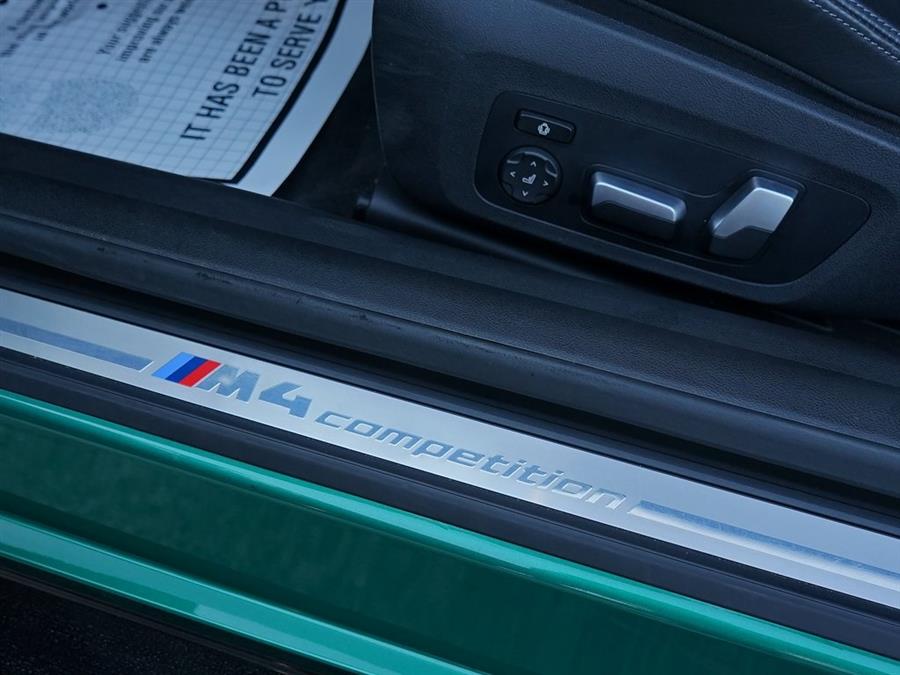 2022 BMW M4 Competition photo