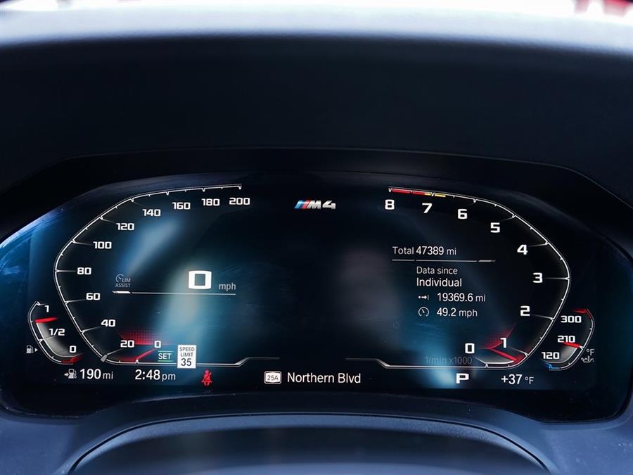 2022 BMW M4 Competition photo