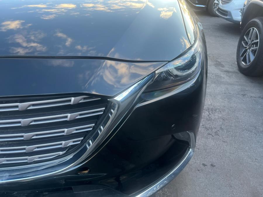 2021 Mazda CX-9 Signature AWD photo