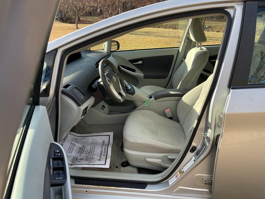 2010 Toyota Prius II photo