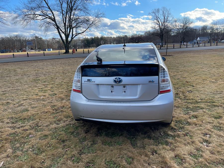 2010 Toyota Prius II photo
