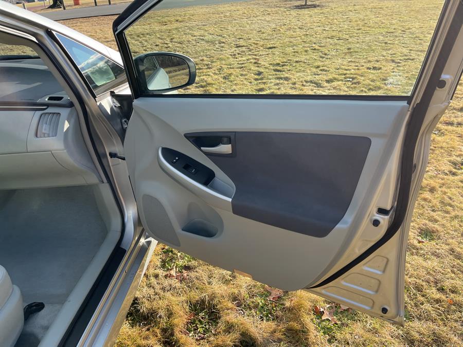 2010 Toyota Prius II photo