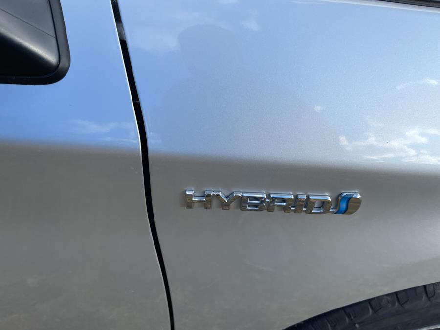 2010 Toyota Prius II photo