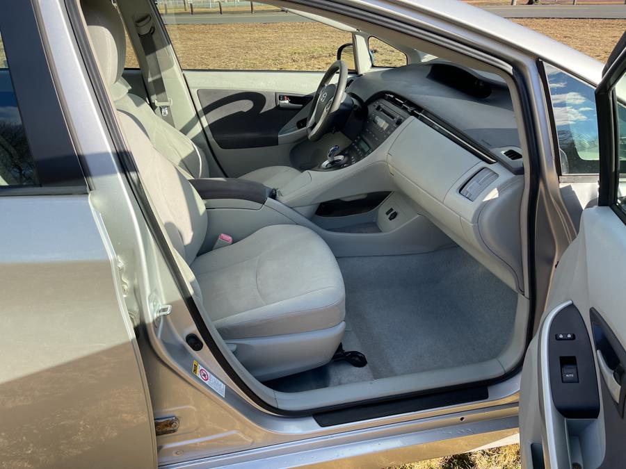 2010 Toyota Prius II photo