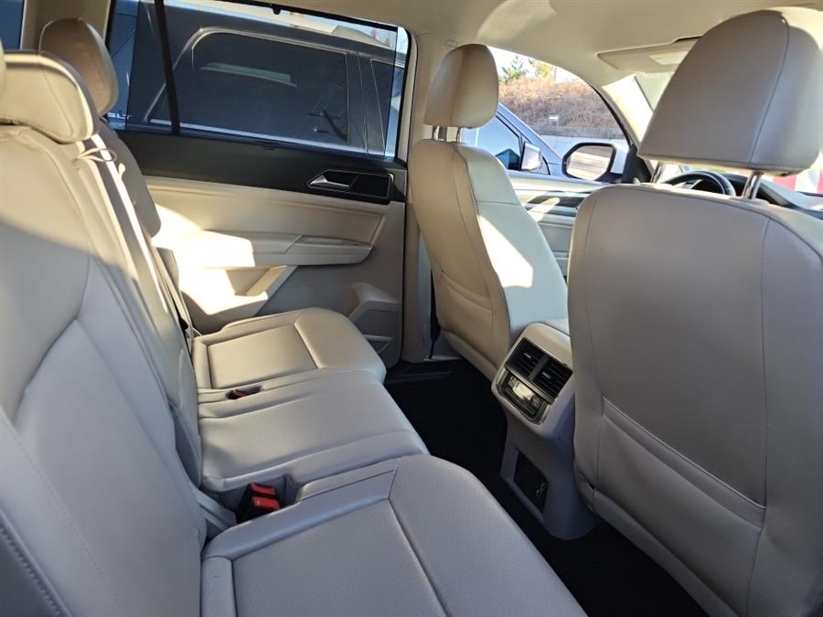 2018 Volkswagen Atlas 3.6L V6 SE 4MOTION photo