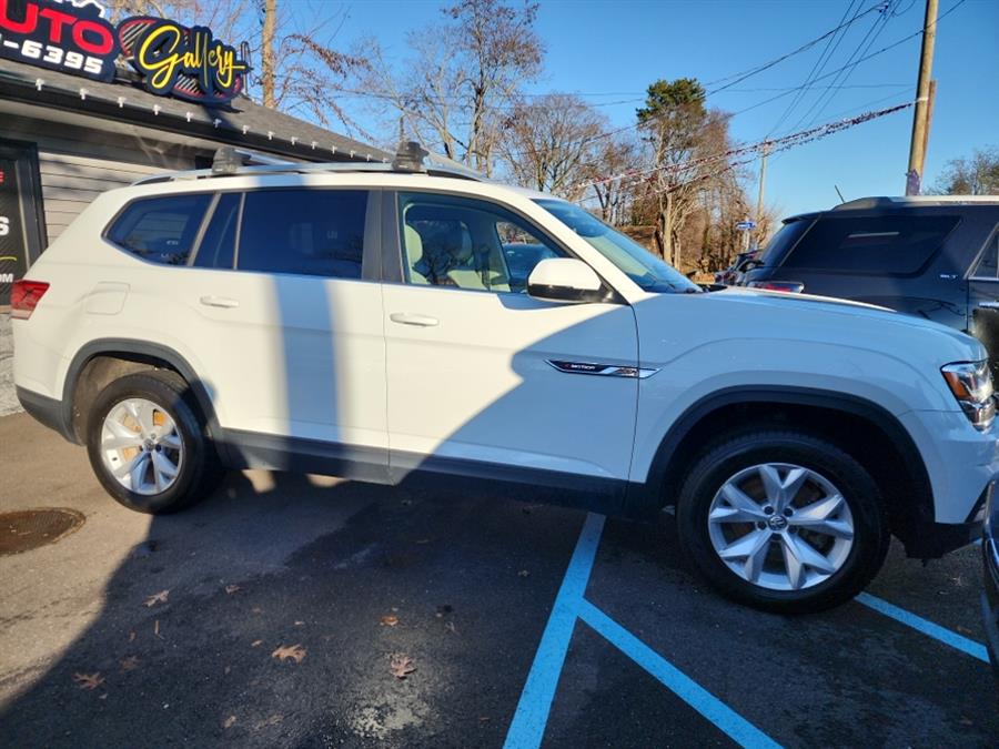 2018 Volkswagen Atlas 3.6L V6 SE 4MOTION photo