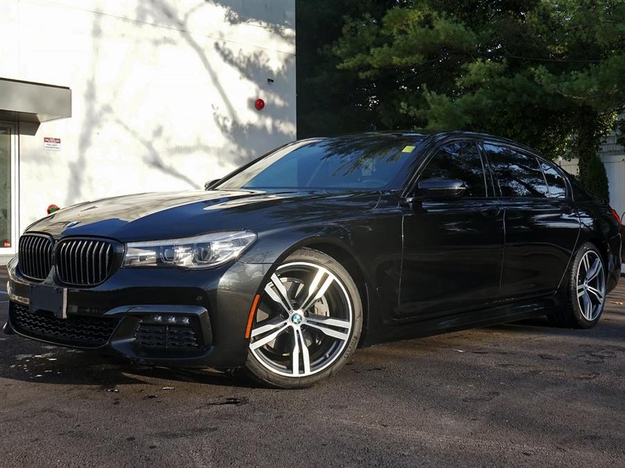 2019 BMW 7-Series 740i photo