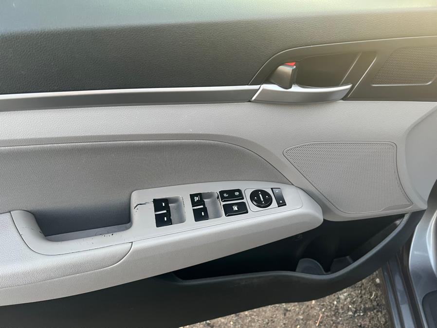 2020 Hyundai Elantra Value Edition IVT SULEV photo