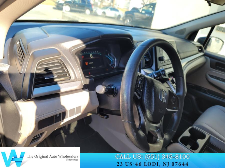 2019 Honda Odyssey LX Auto photo
