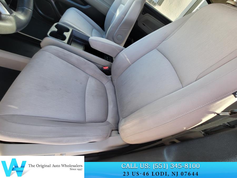 2019 Honda Odyssey LX Auto photo