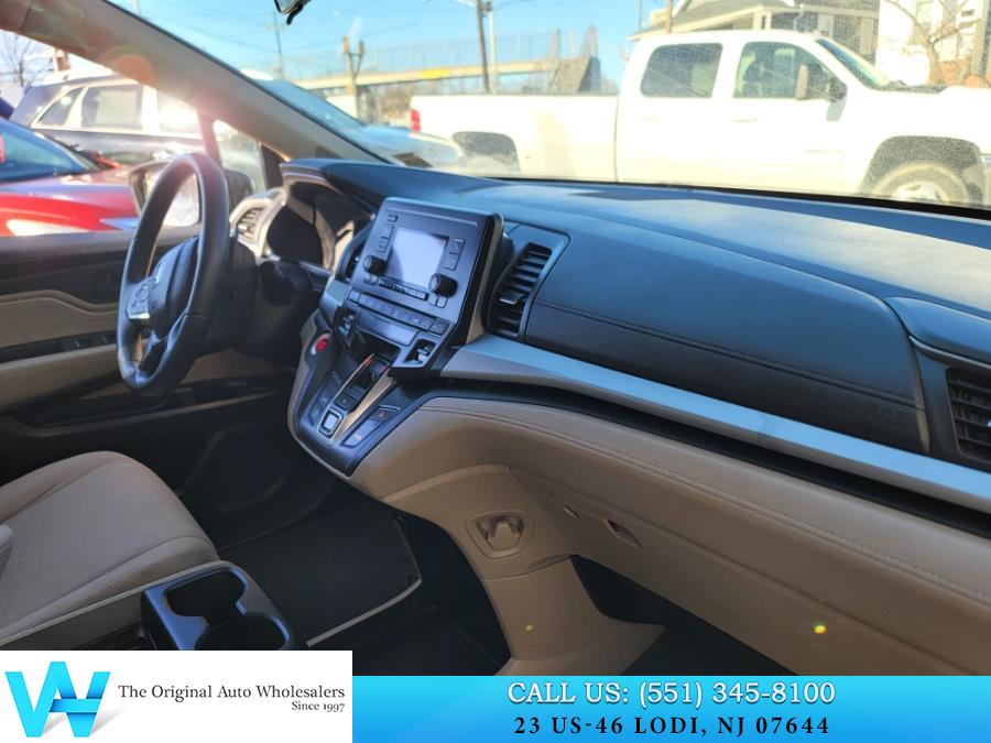 2019 Honda Odyssey LX Auto photo