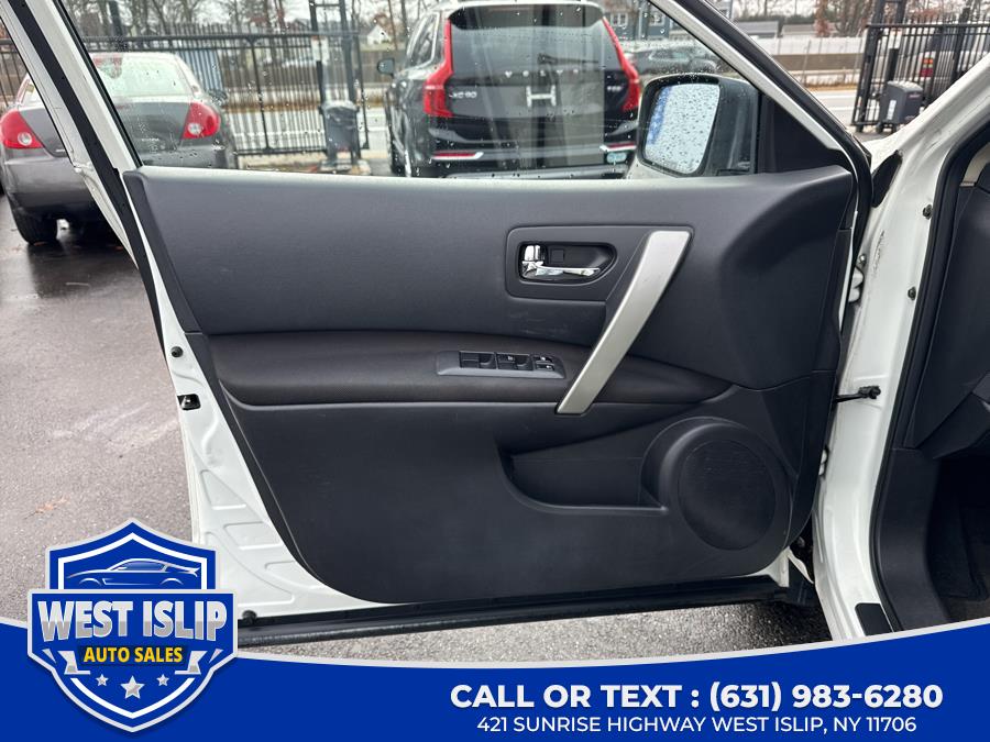 2014 Nissan Rogue Select S photo