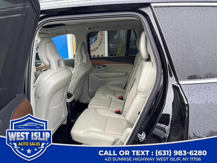 2017 Volvo XC90 T8 eAWD Plug-In Hybrid 7-Passe photo