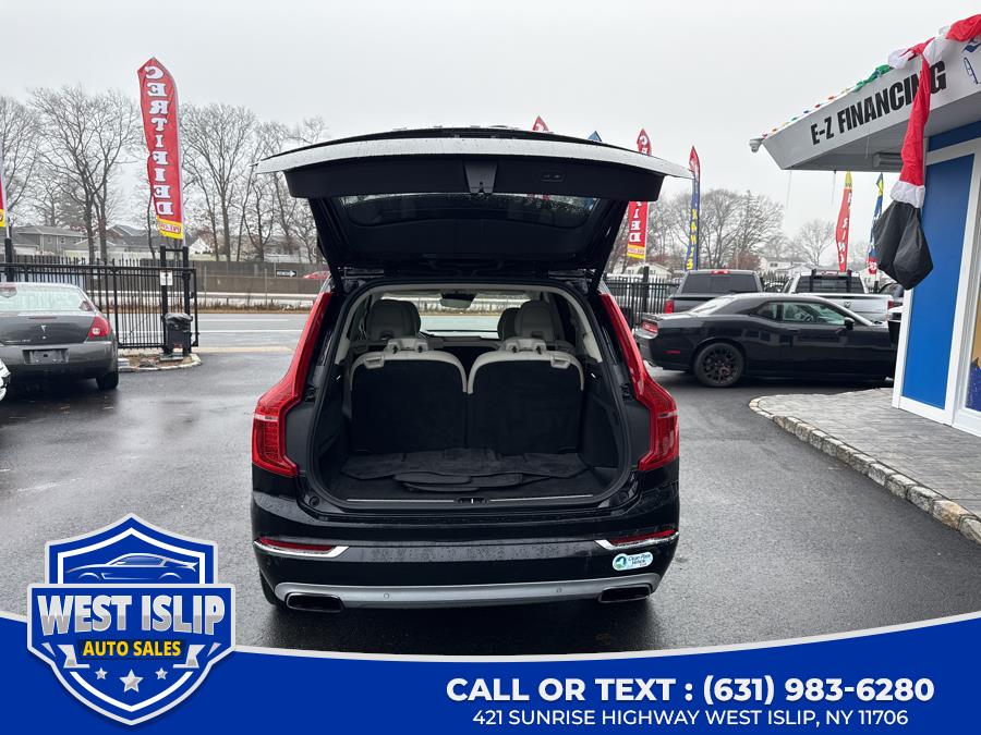 2017 Volvo XC90 T8 eAWD Plug-In Hybrid 7-Passe photo