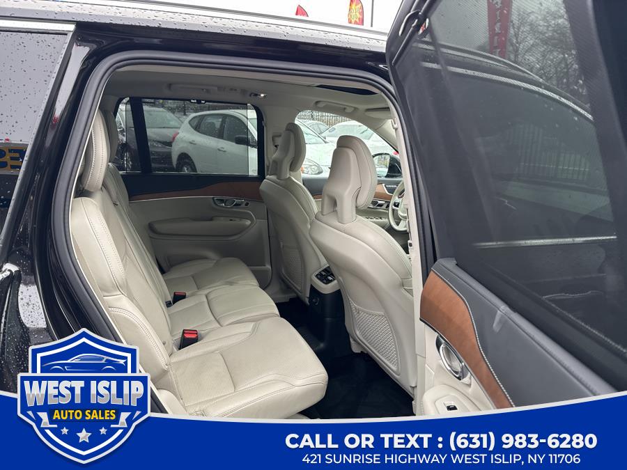 2017 Volvo XC90 T8 eAWD Plug-In Hybrid 7-Passe photo