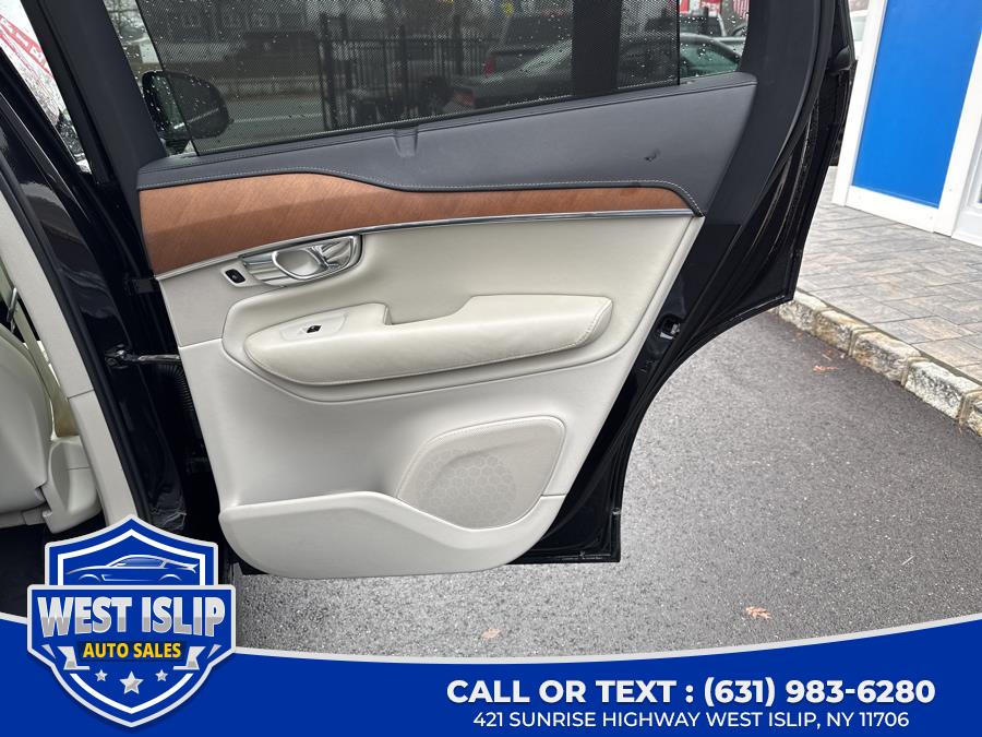 2017 Volvo XC90 T8 eAWD Plug-In Hybrid 7-Passe photo