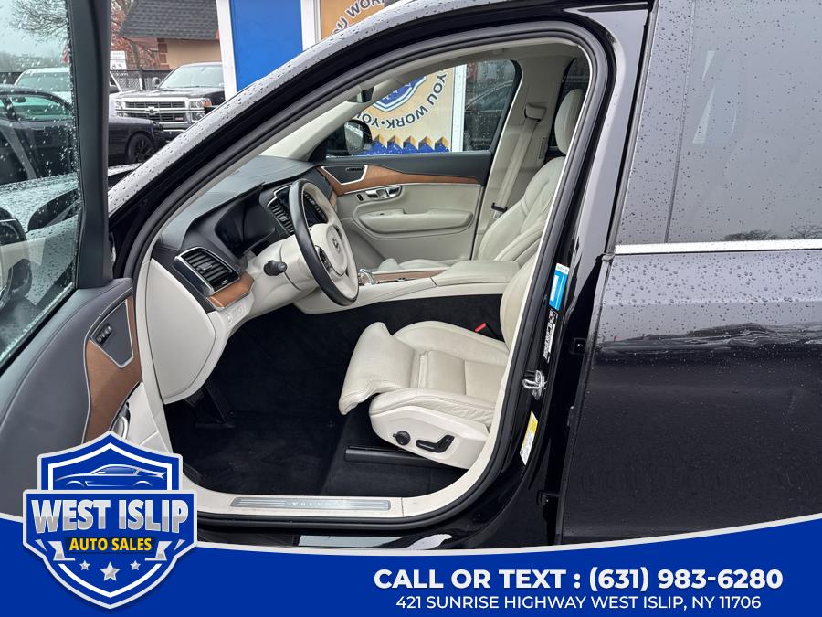2017 Volvo XC90 T8 eAWD Plug-In Hybrid 7-Passe photo