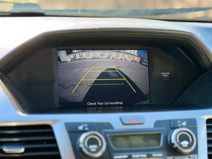 2016 Honda Odyssey 5dr EX-L photo