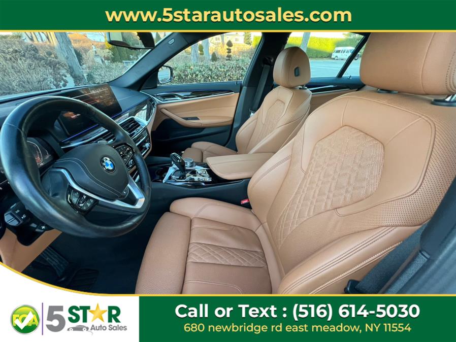 2021 BMW 5-Series 530i xDrive Sedan photo