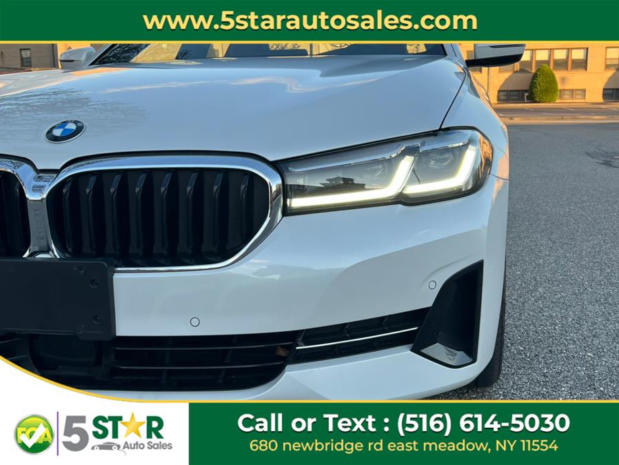 2021 BMW 5-Series 530i xDrive Sedan photo