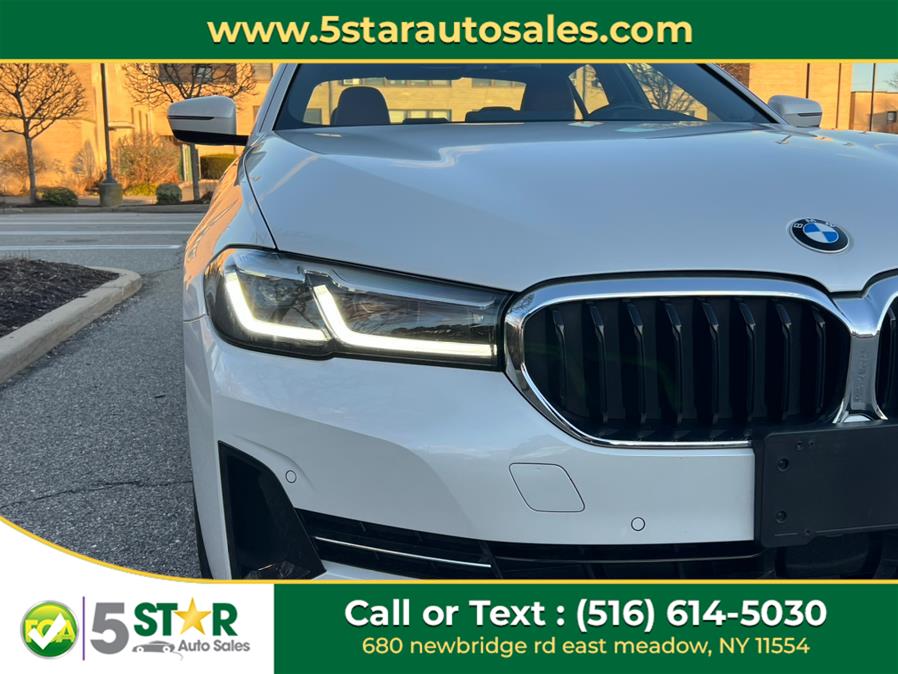 2021 BMW 5-Series 530i xDrive Sedan photo