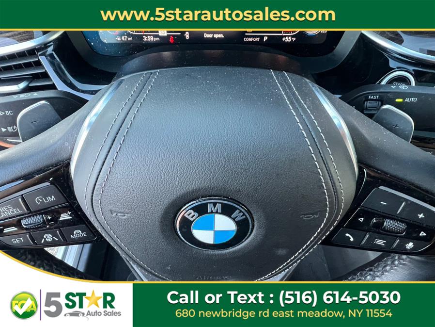 2021 BMW 5-Series 530i xDrive Sedan photo