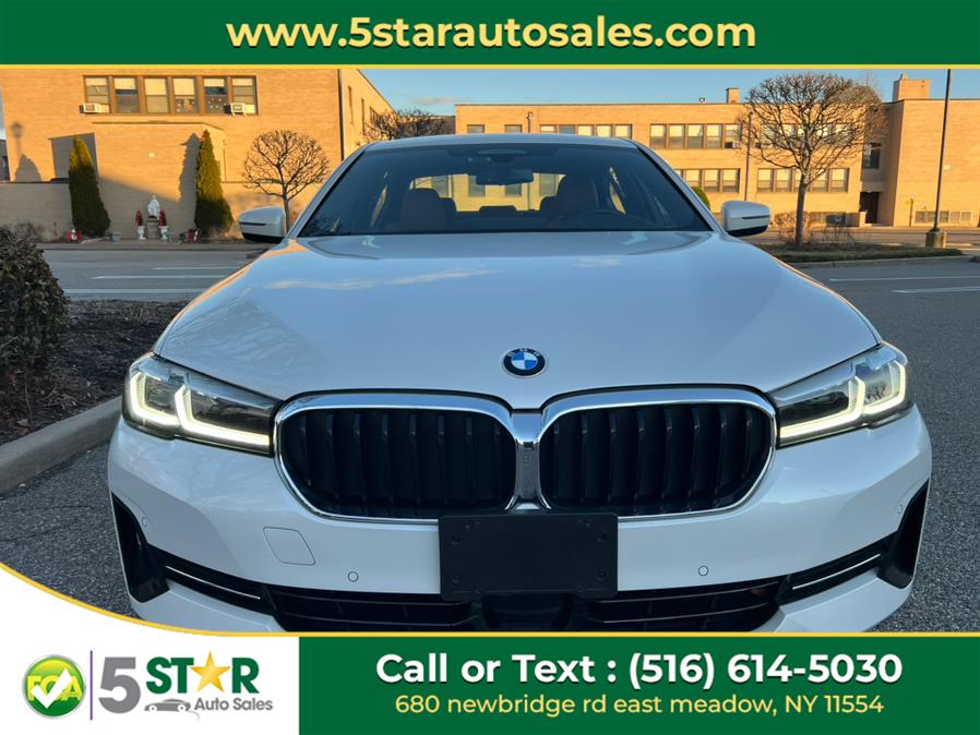 2021 BMW 5-Series 530i xDrive Sedan photo