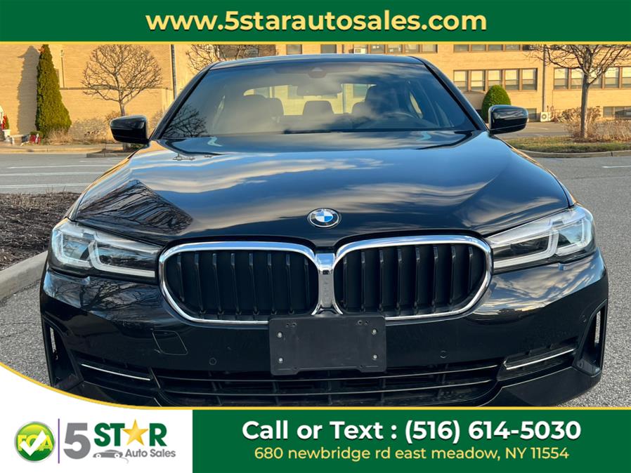 2021 BMW 5-Series 530i xDrive Sedan photo