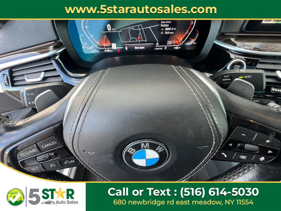 2021 BMW 5-Series 530i xDrive Sedan photo