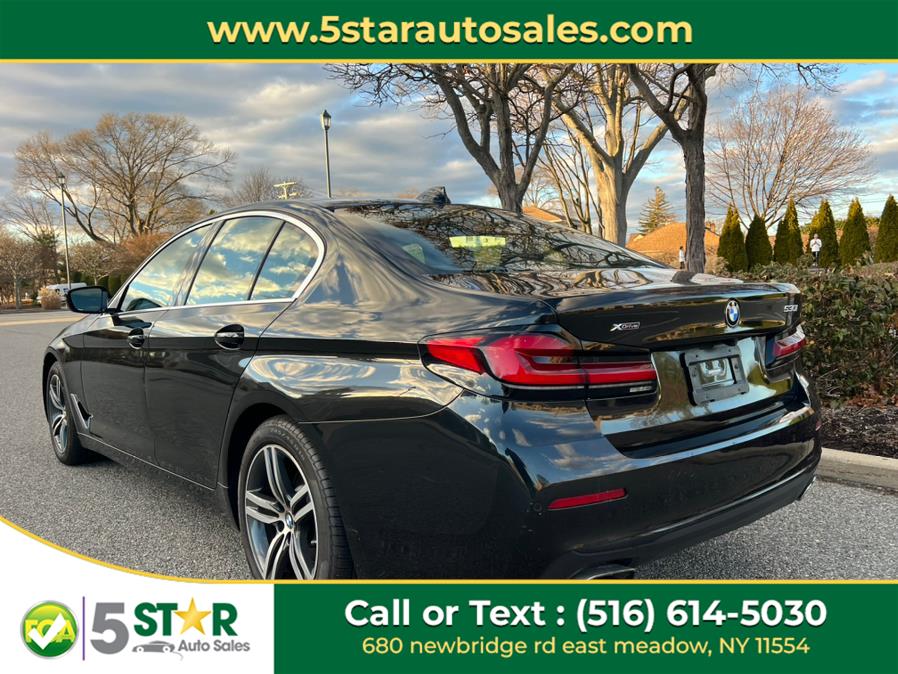 2021 BMW 5-Series 530i xDrive Sedan photo