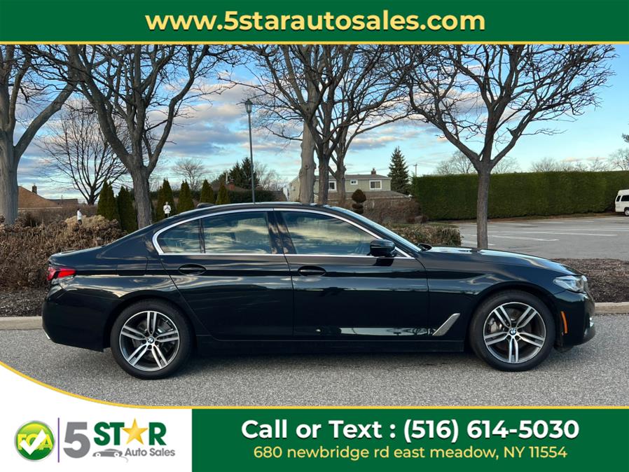 2021 BMW 5-Series 530i xDrive Sedan photo
