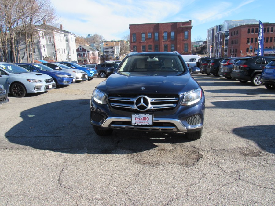 2019 Mercedes-Benz GLC 300 Sport photo