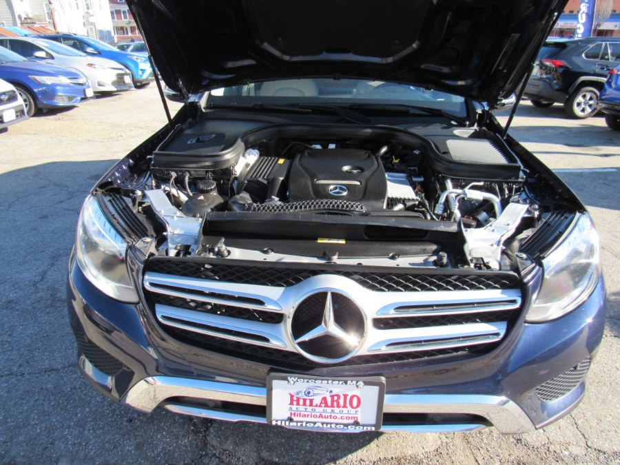 2019 Mercedes-Benz GLC 300 Sport photo