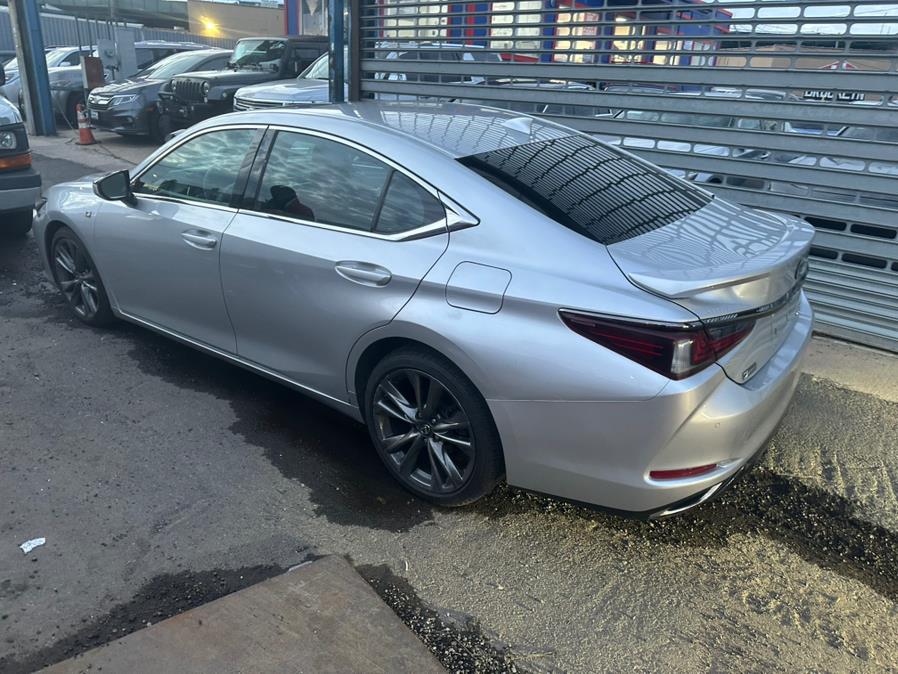 2019 Lexus ES ES photo