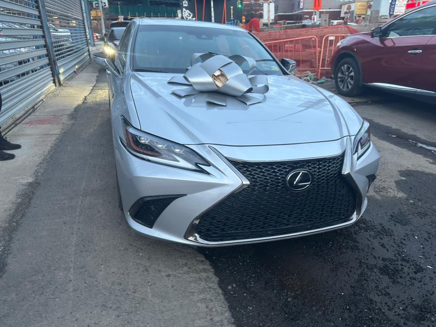 2019 Lexus ES ES photo