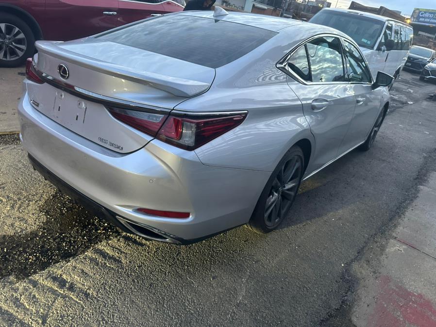 2019 Lexus ES ES photo
