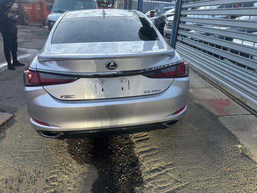 2019 Lexus ES ES photo