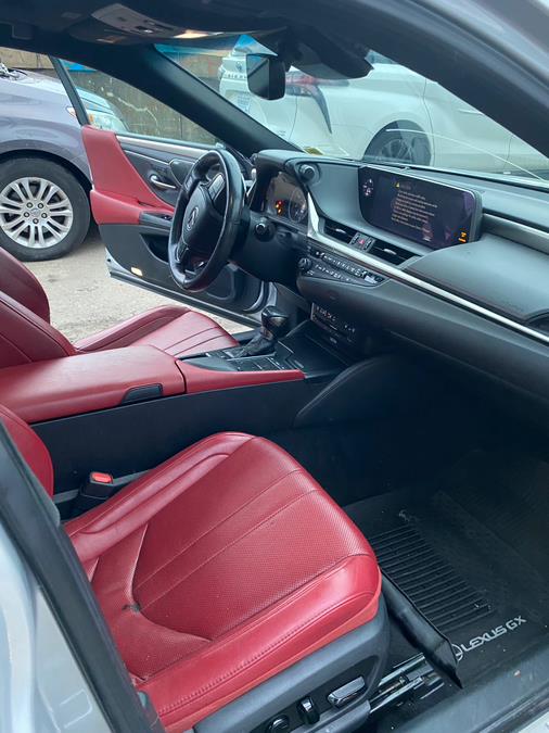 2019 Lexus ES ES photo