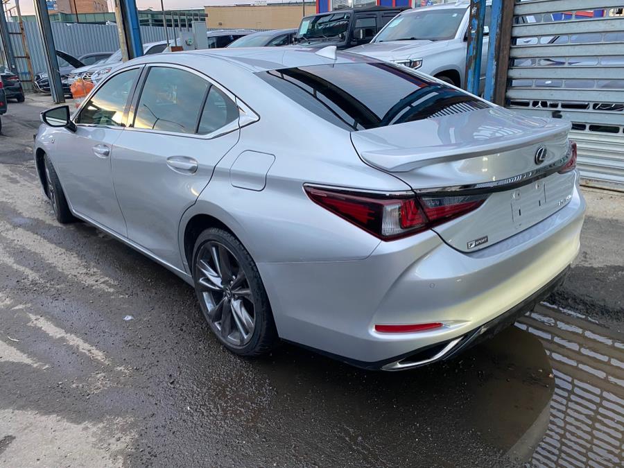 2019 Lexus ES ES photo