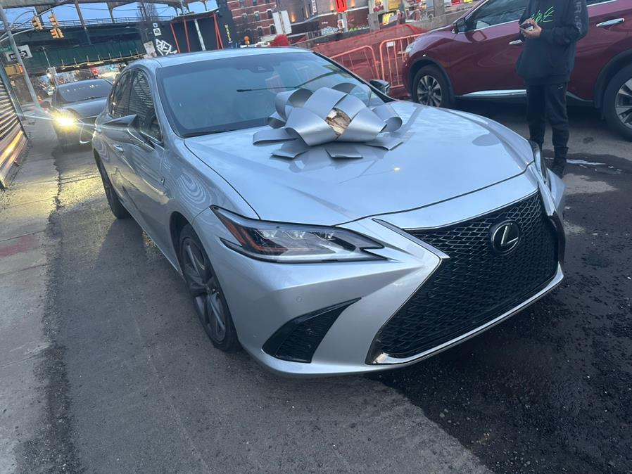 2019 Lexus ES ES photo
