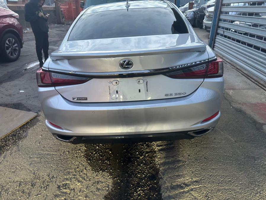 2019 Lexus ES ES photo
