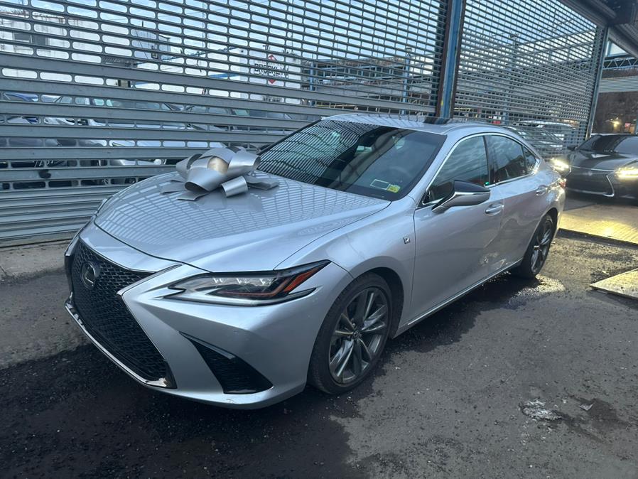 2019 Lexus ES ES photo