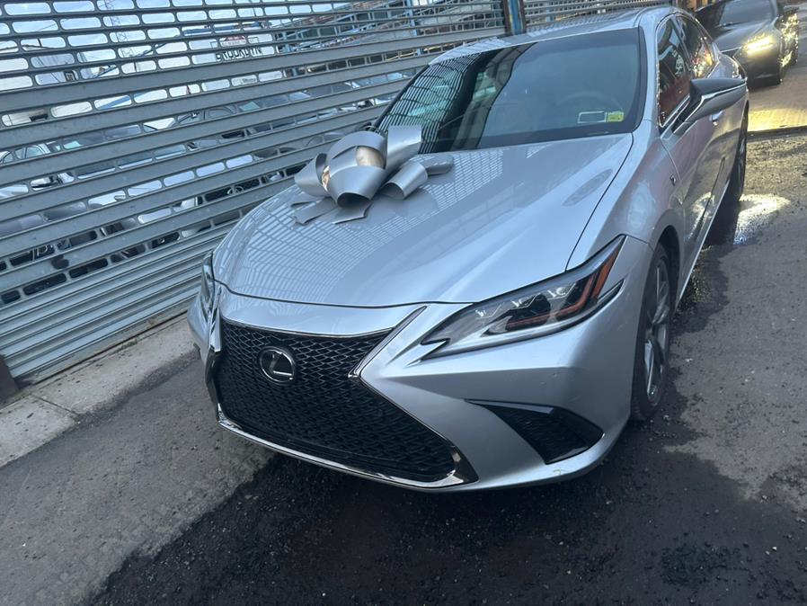 2019 Lexus ES ES photo