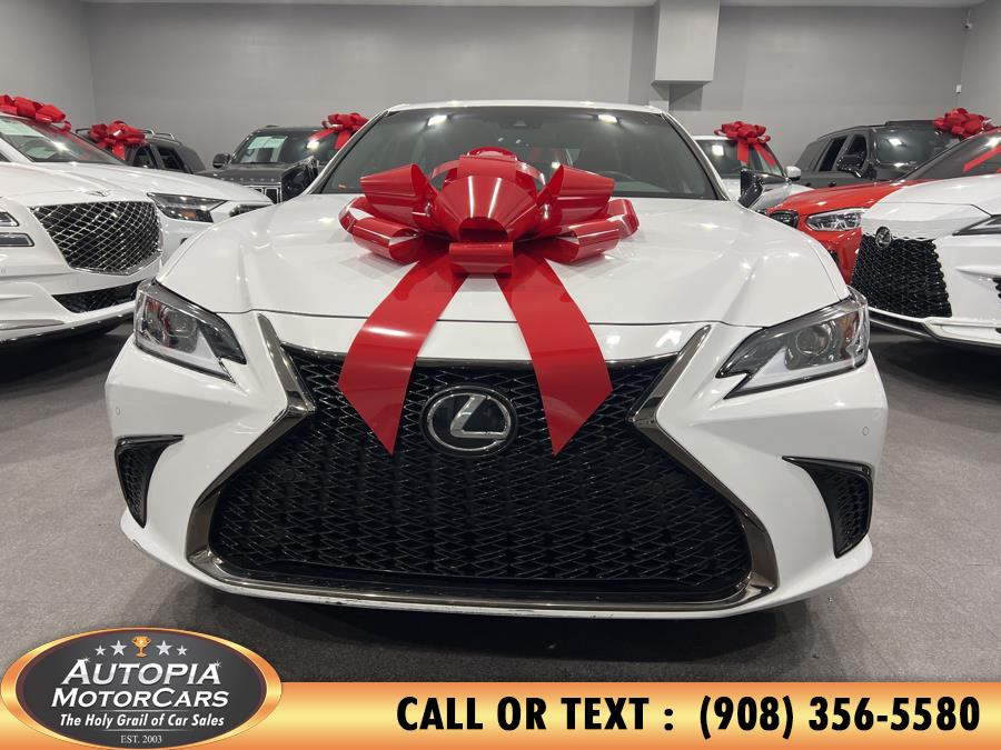 2021 Lexus ES 350 photo