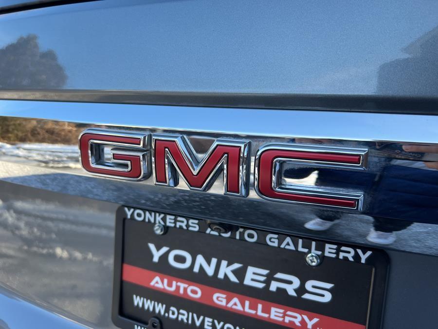 2022 GMC Yukon 4WD 4dr SLT photo