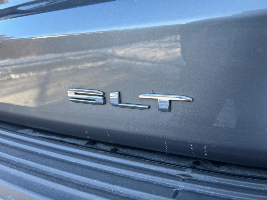 2022 GMC Yukon 4WD 4dr SLT photo